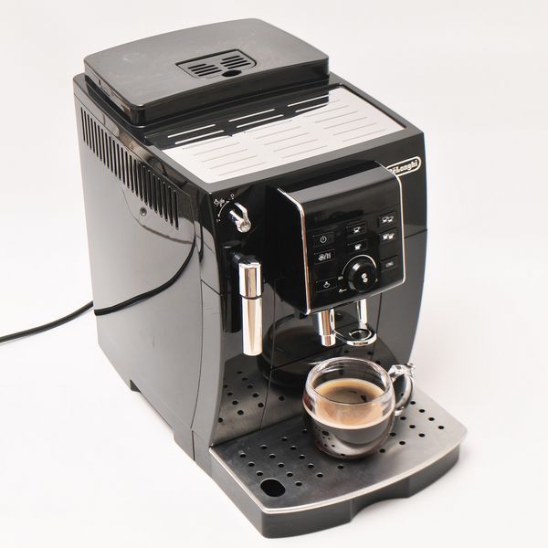 Кавомашина DeLonghi ECAM 25.120 SB black Б/У 3078710167 фото